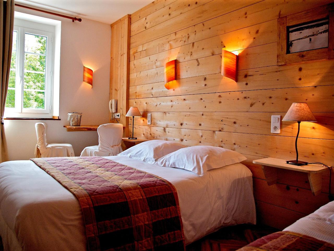Logis Les Arobiers Hotel ลามูรา ภายนอก รูปภาพ